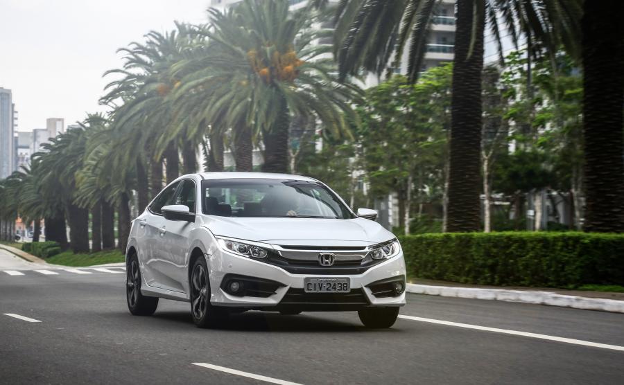  Honda Civic EXL Sedan (FC) 2016 года  (LA) (фото 4 из 41)